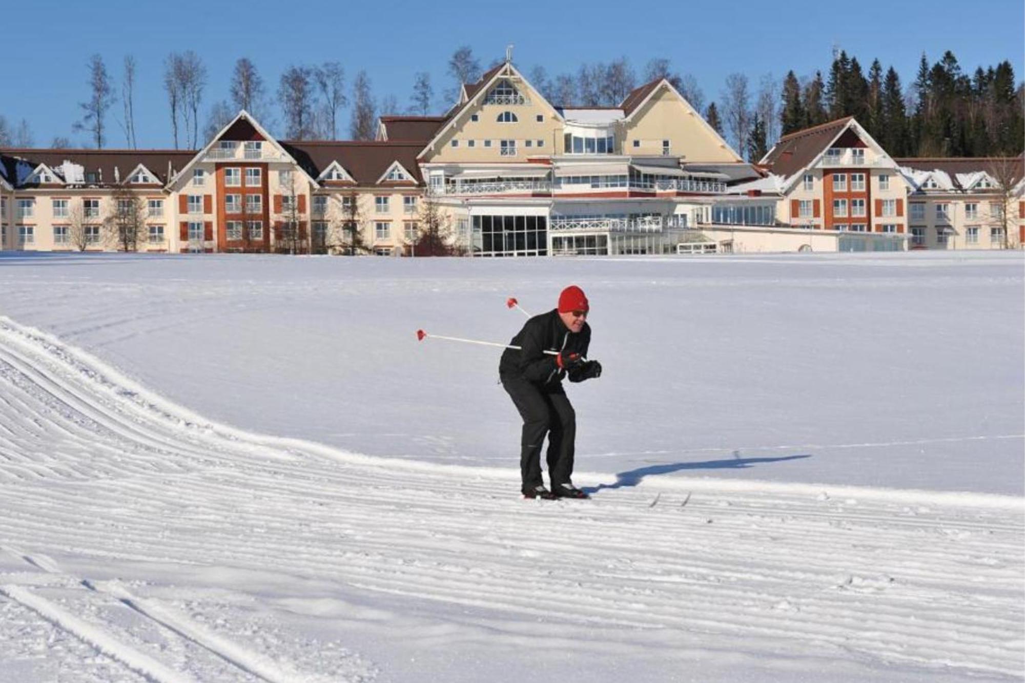 First Camp Sunne - Fryksdalen Hotel Buitenkant foto